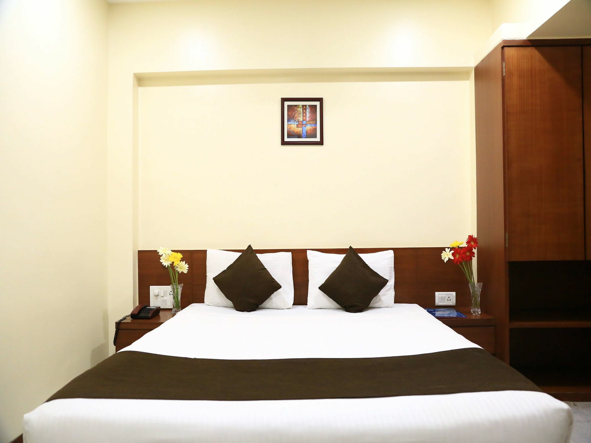 Oyo 13771 Executive Residency Hotel Pune Ngoại thất bức ảnh