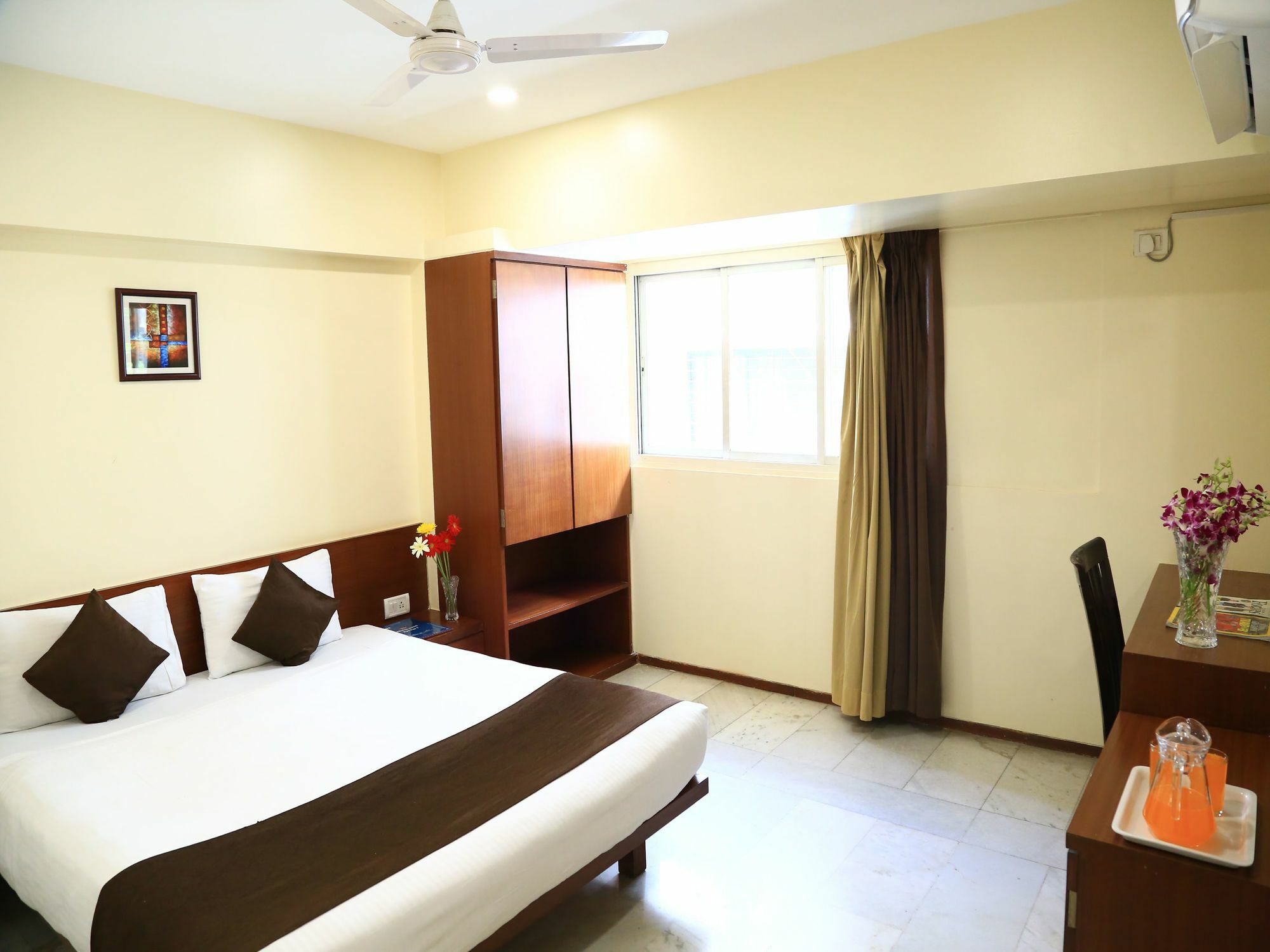 Oyo 13771 Executive Residency Hotel Pune Ngoại thất bức ảnh