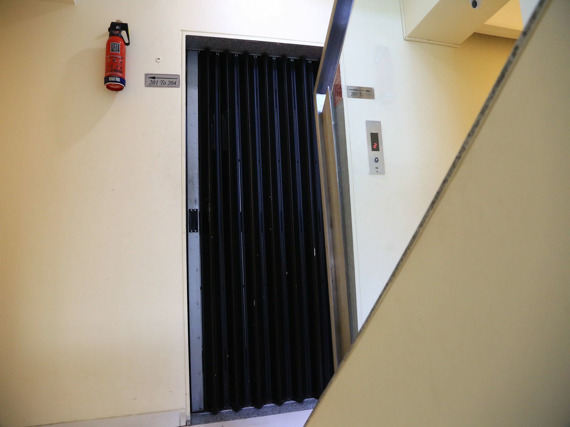 Oyo 13771 Executive Residency Hotel Pune Ngoại thất bức ảnh